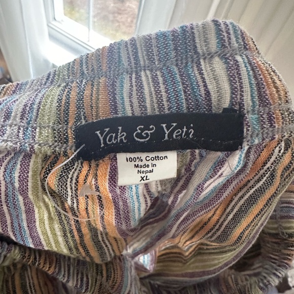 Yak & Yeti shorts 100% cotton - Picture 3 of 3